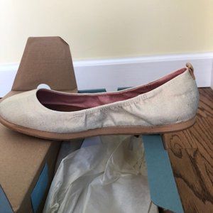 Toms Olivia Natural Shimmer Canvas Flats Size 9.5